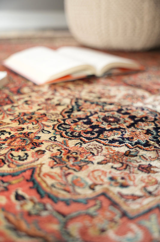 Inde Rose Mogul Silk Carpet